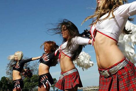 cheerleaders wideweb 470x317,0