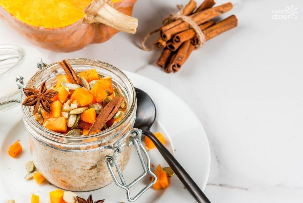 Dyniowa owsianka z orzechami - czyli pomysł na śniadanie w październikowy poranek