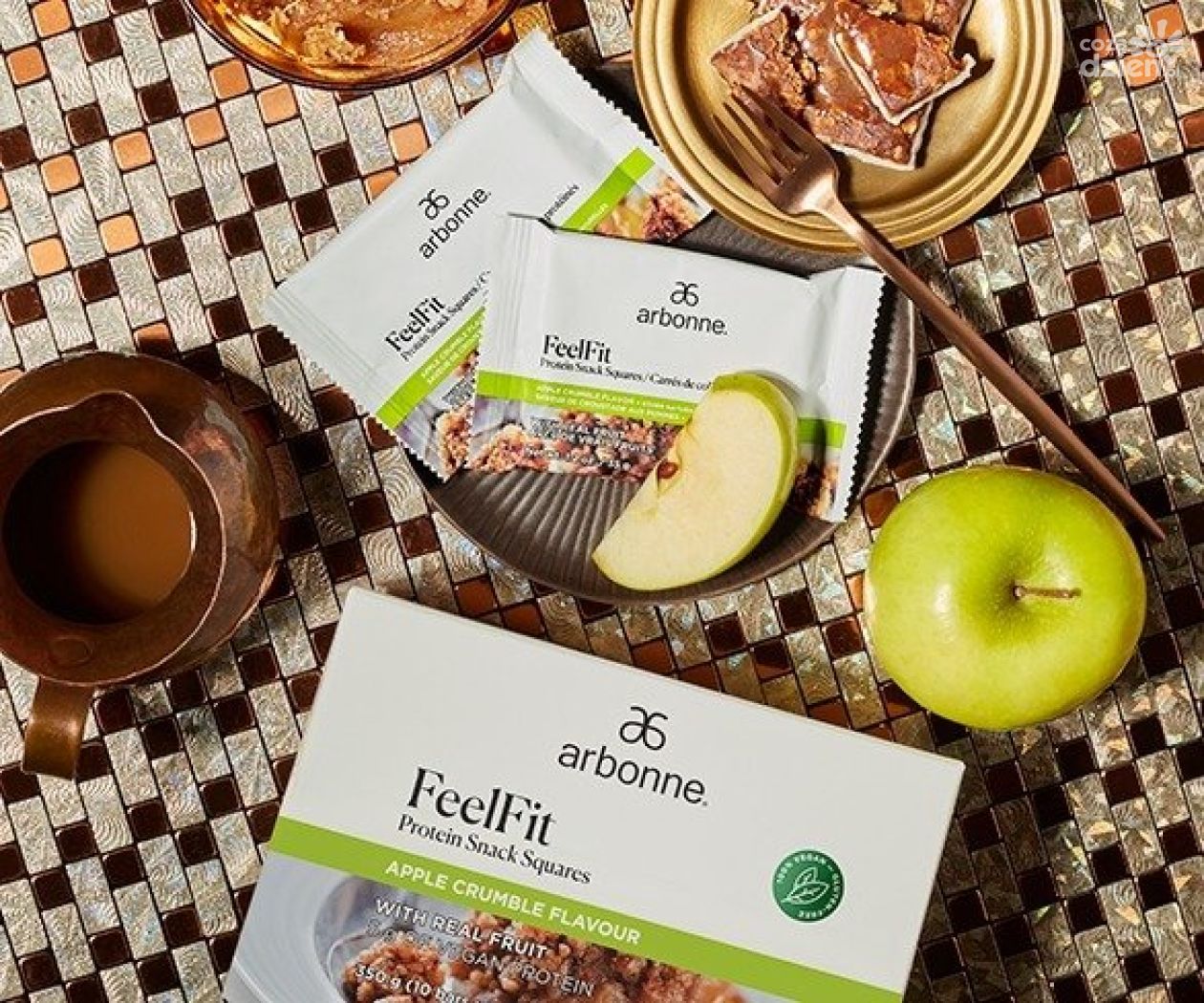 Limitowane i obłędnie pyszne Przekąski proteinowe FeelFit o smaku szarlotki z kruszonką