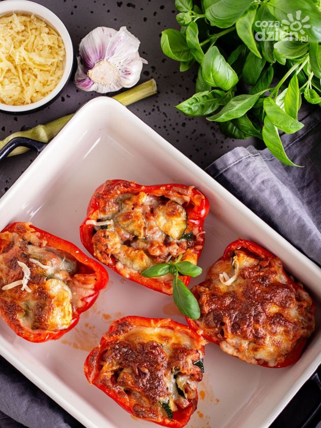 Paprykowy zawrót głowy. Sprawdź najlepsze przepisy na dania z papryką!