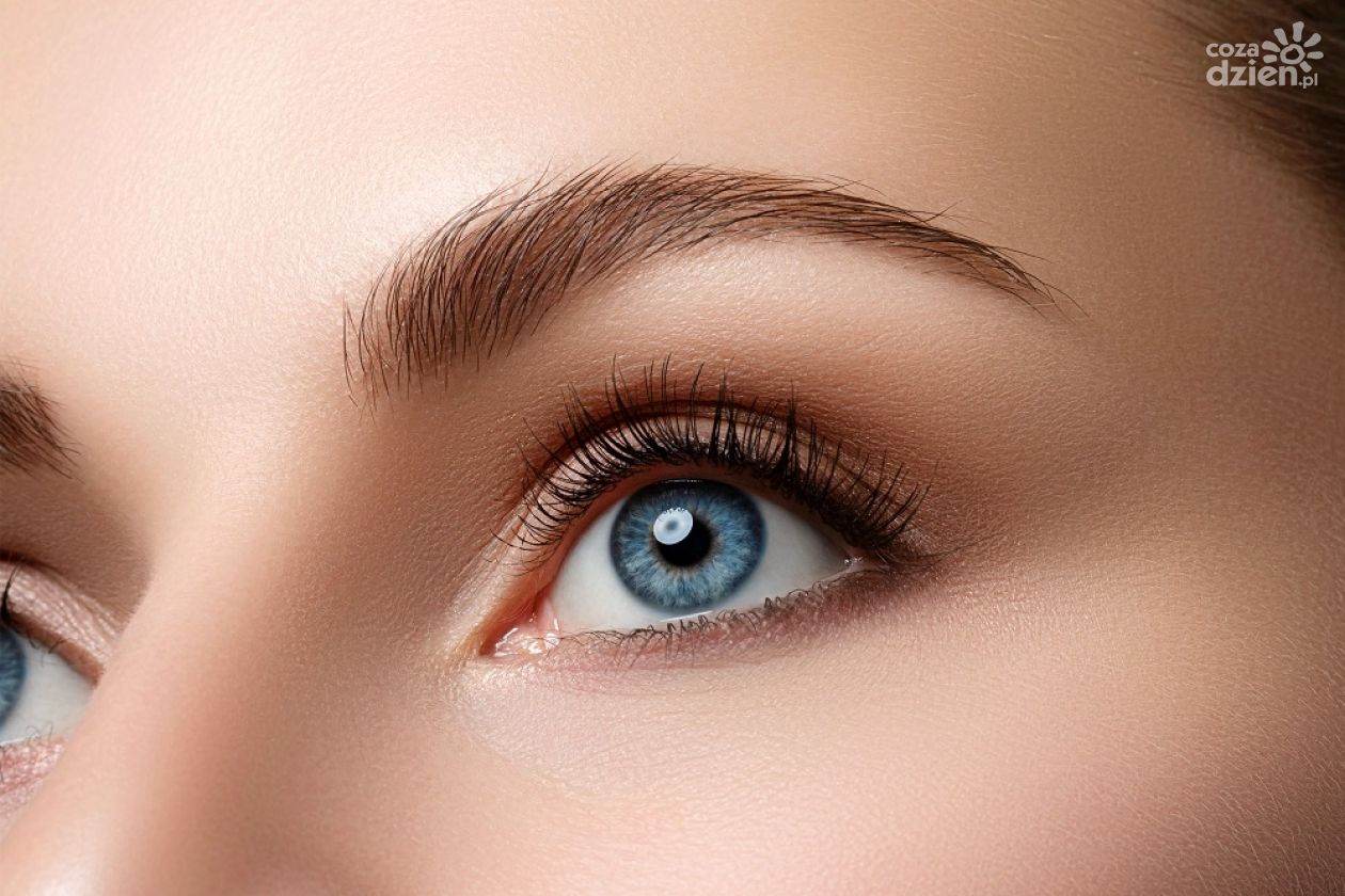 Soczewki kontaktowe – jednodniowe czy miesięczne?