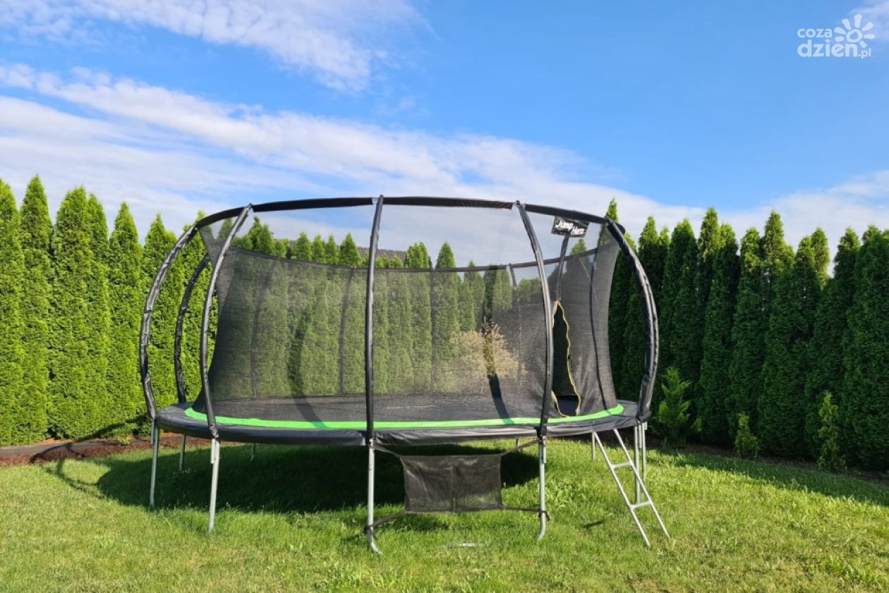 Ruch, radość i równowaga, czyli dlaczego warto skakać na trampolinie?
